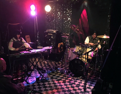 クリックでフライヤー表示