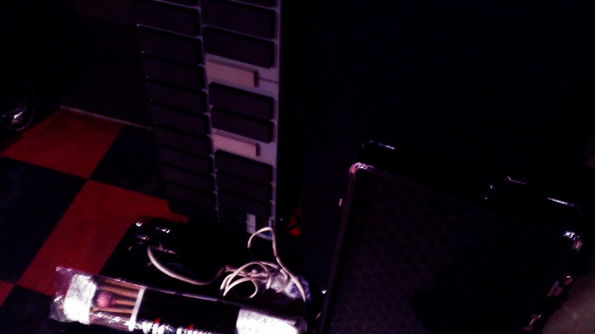 クリックでフライヤー表示